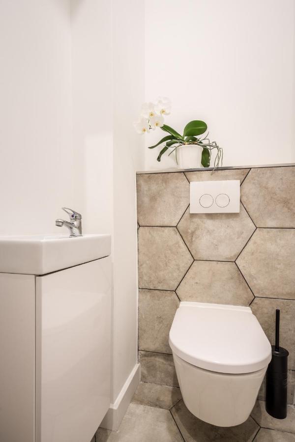 Bpr Kyanit Design Apartments With A/C Budapest Exteriör bild