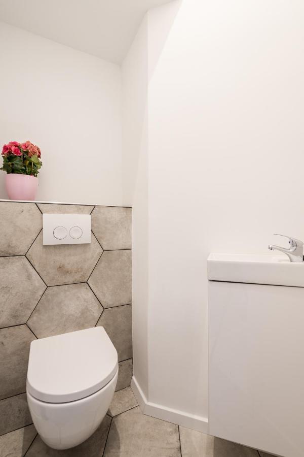 Bpr Kyanit Design Apartments With A/C Budapest Exteriör bild